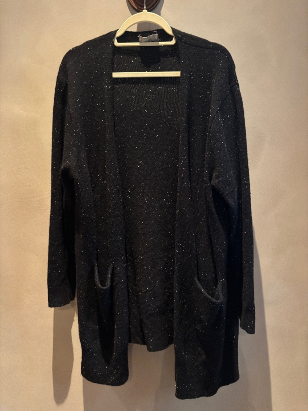 SUBTLE LUXURY Yakmere Blend Black and White Open Cardigan
